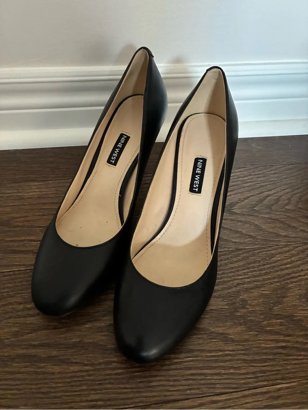 Nine West Black Pumps - Picture 6 of 12